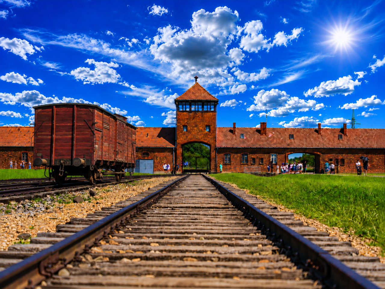 auschwitz-birkenau-tour Railway tracks at Auschwitz Birkenau tour